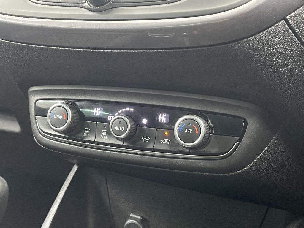 Used Vauxhall Crossland X 2018 for sale - 75832826: Photo 31