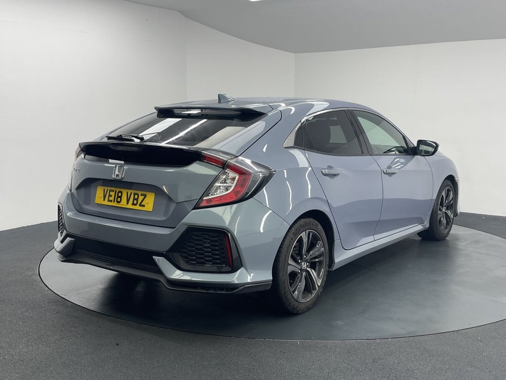 Used Honda Civic 2018 for sale - 76632153: Photo 11