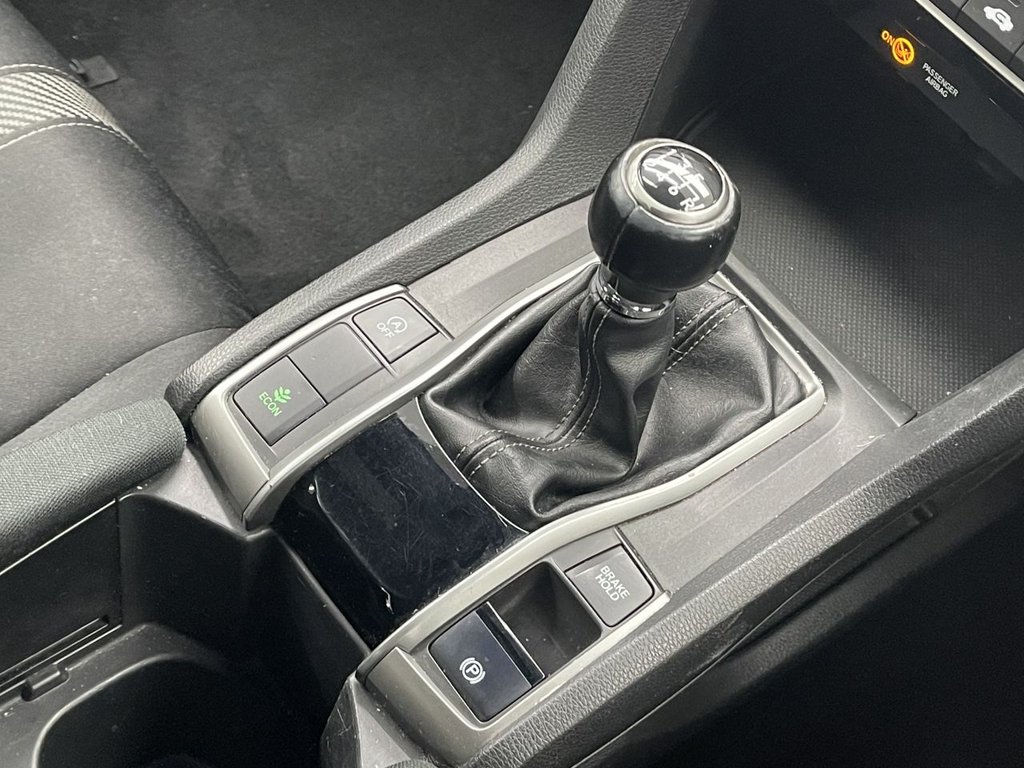 Used Honda Civic 2018 for sale - 76632153: Photo 26