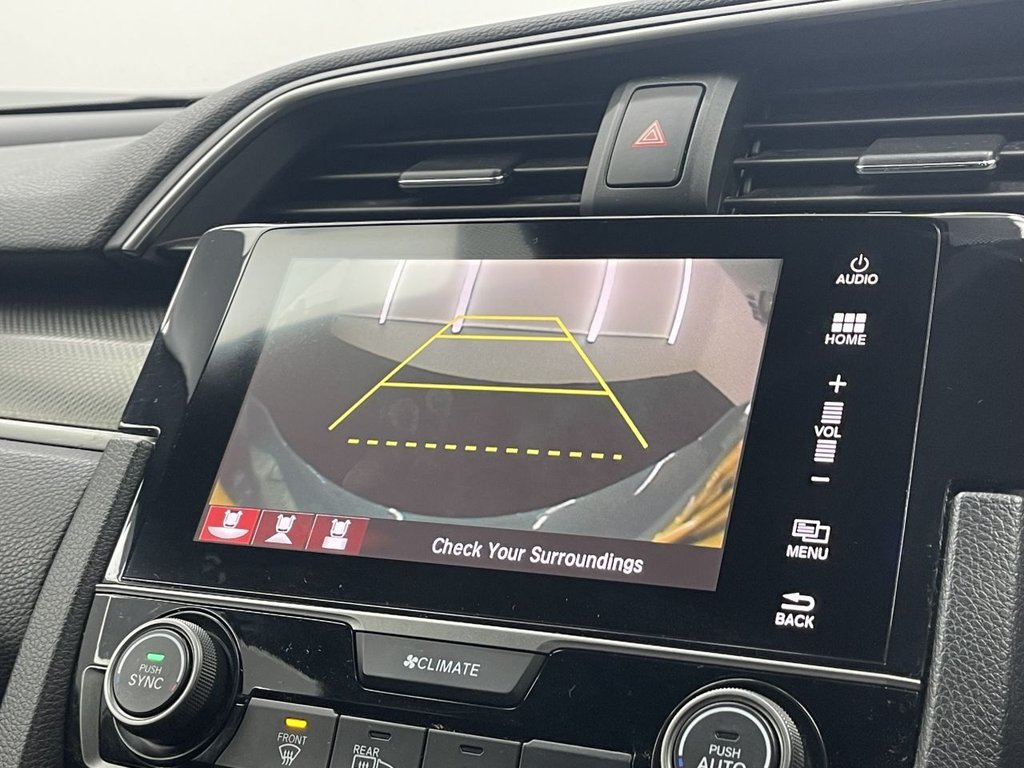 Used Honda Civic 2018 for sale - 76632153: Photo 31