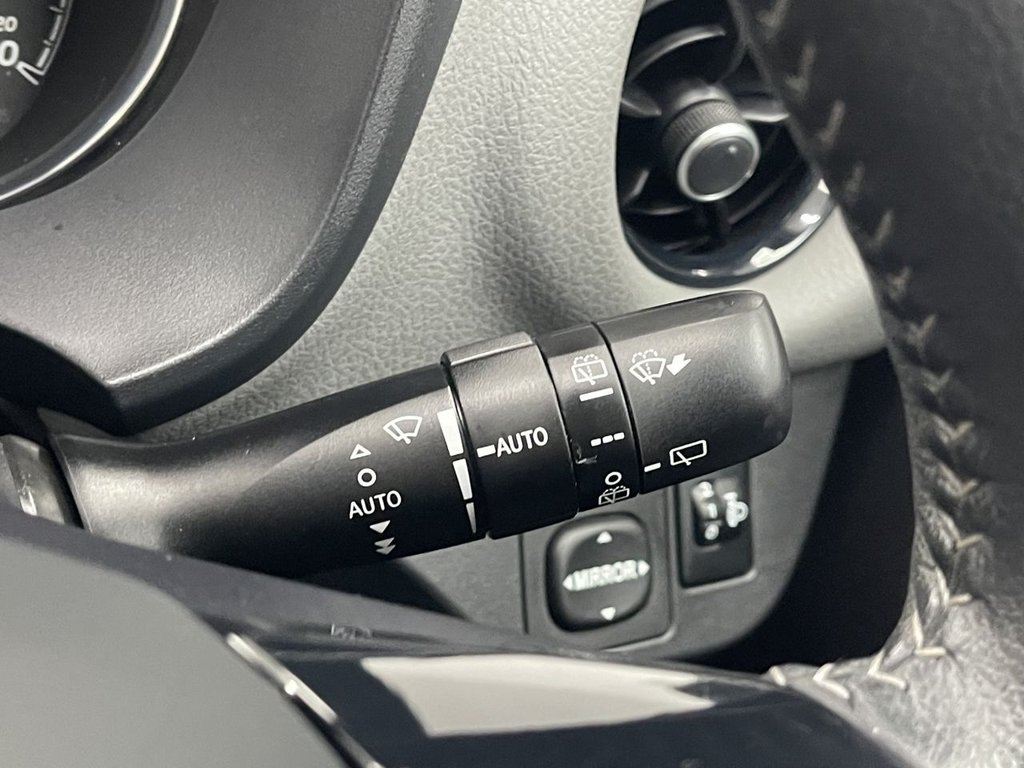 Used Toyota Yaris 2018 for sale - 77356493: Photo 22