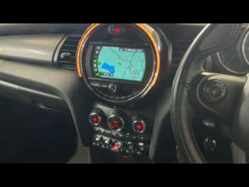 Used MINI Hatch 2019 for sale - 74866408: Photo