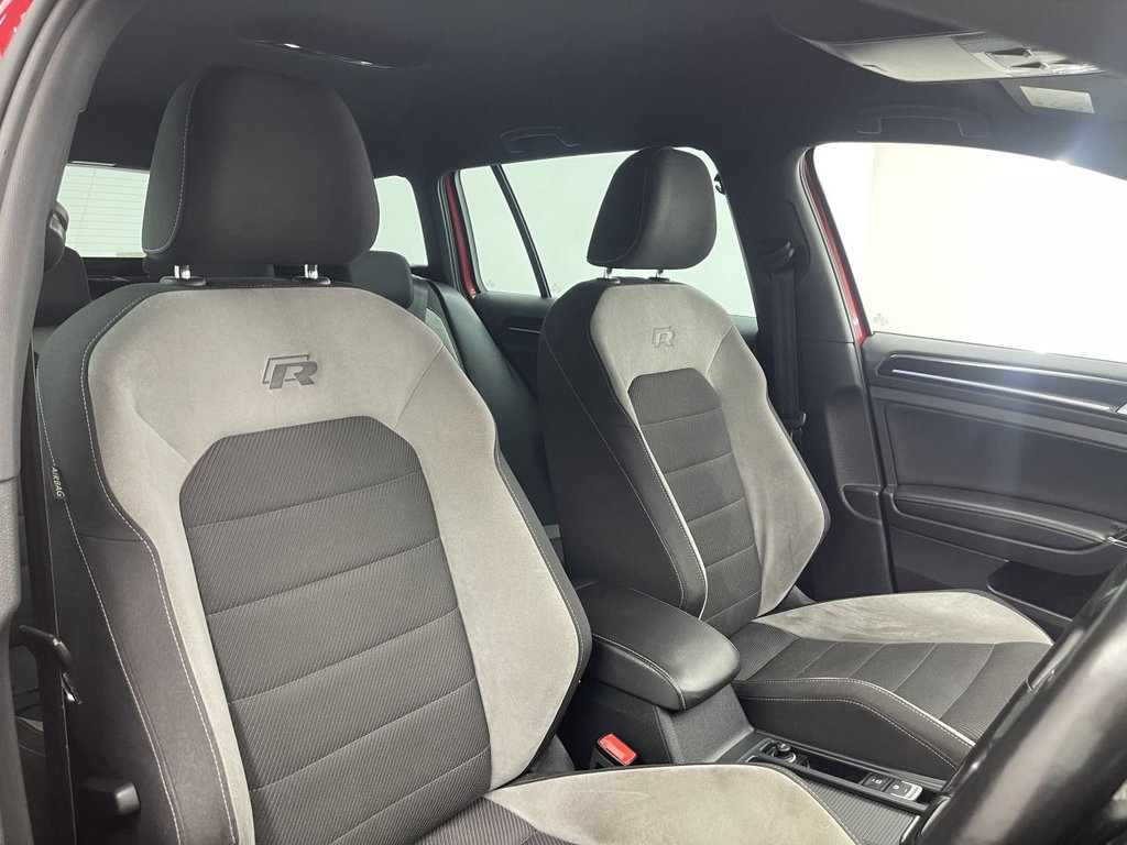 Used Volkswagen Golf 2015 for sale - 76803779: Photo 2