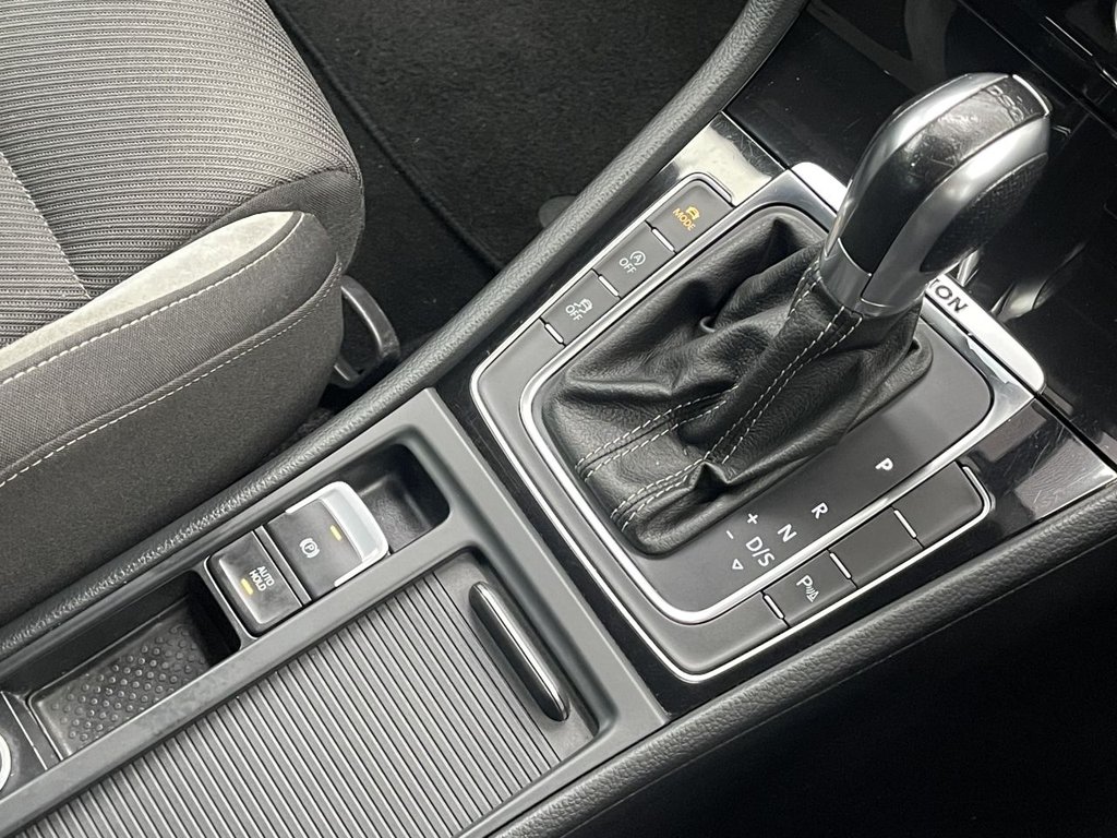 Used Volkswagen Golf 2015 for sale - 76803779: Photo 26