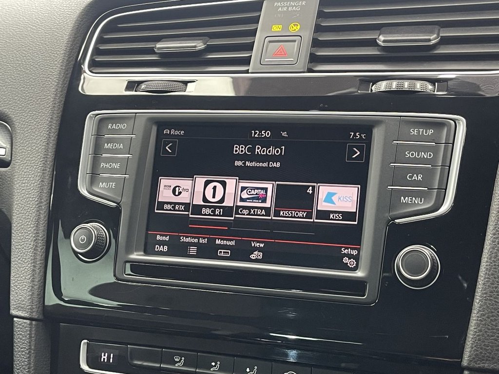 Used Volkswagen Golf 2015 for sale - 76803779: Photo 29