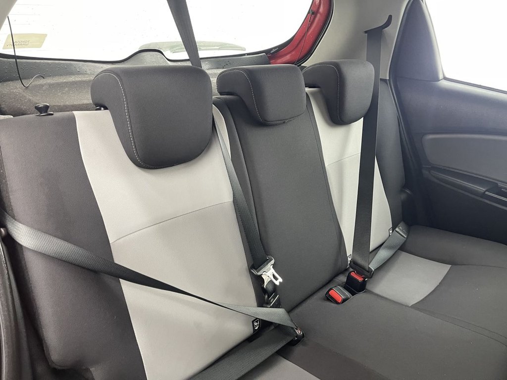 Used Toyota Yaris 2018 for sale - 77327665: Photo 17