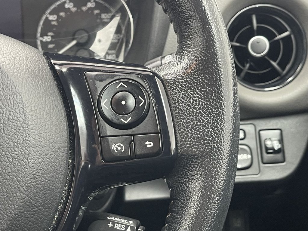 Used Toyota Yaris 2018 for sale - 77327665: Photo 25