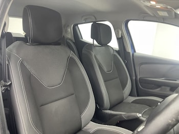 Used Renault Clio 2018 for sale - 76132545: Photo