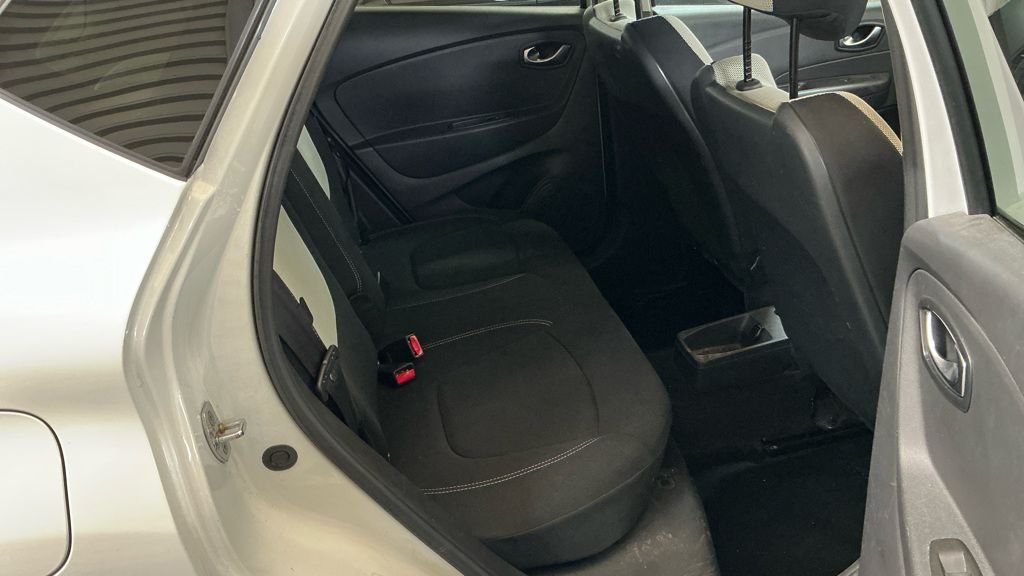 Used Renault Captur 2020 for sale - 77952575: Photo 9