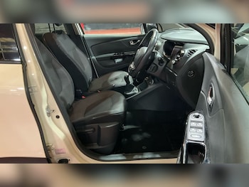 Used Renault Captur 2016 for sale - 77521497: Photo