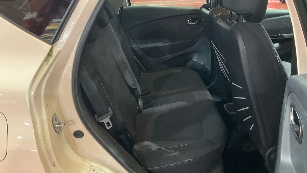 Used Renault Captur 2016 for sale - 77521497: Photo 9