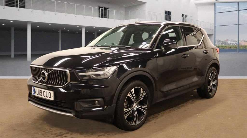 Used Volvo XC40 2019 for sale - 76731267: Photo 2