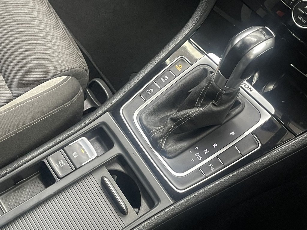 Used Volkswagen Golf 2015 for sale - 77178029: Photo 26