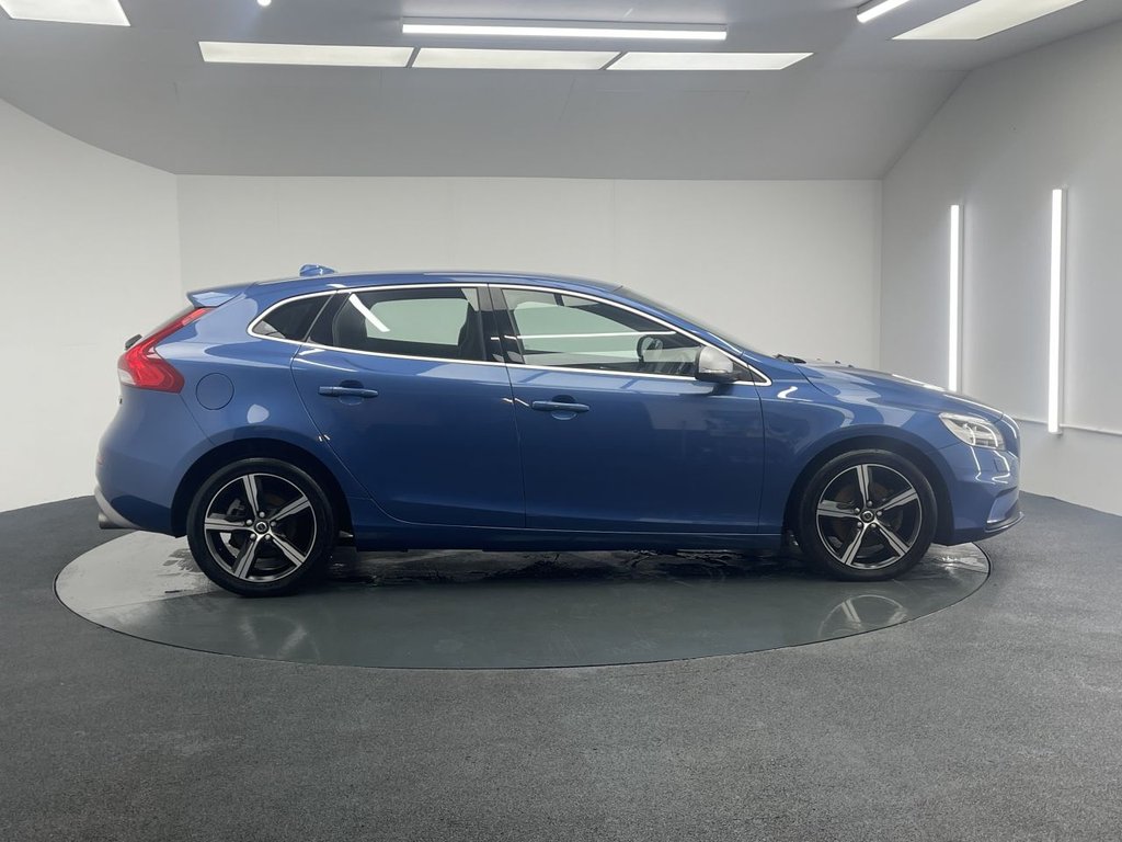 Used Volvo V40 2018 for sale - 76003490: Photo 13