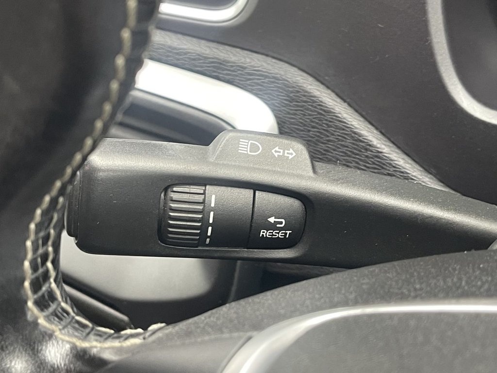 Used Volvo V40 2018 for sale - 76003490: Photo 21