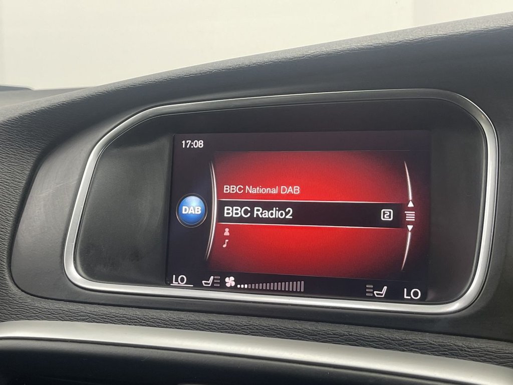 Used Volvo V40 2018 for sale - 76003490: Photo 27