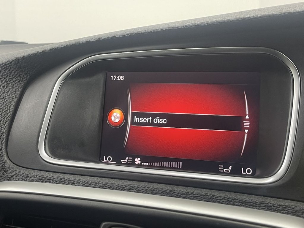 Used Volvo V40 2018 for sale - 76003490: Photo 30