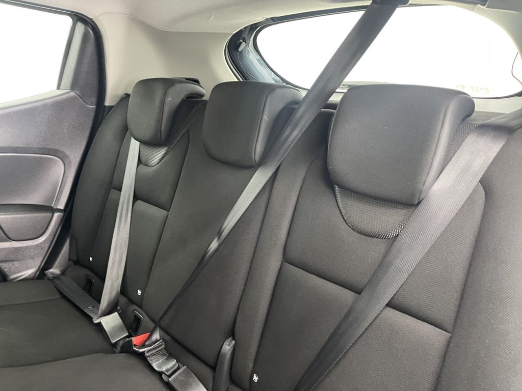 Used Renault Clio 2017 for sale - 77551863: Photo 15