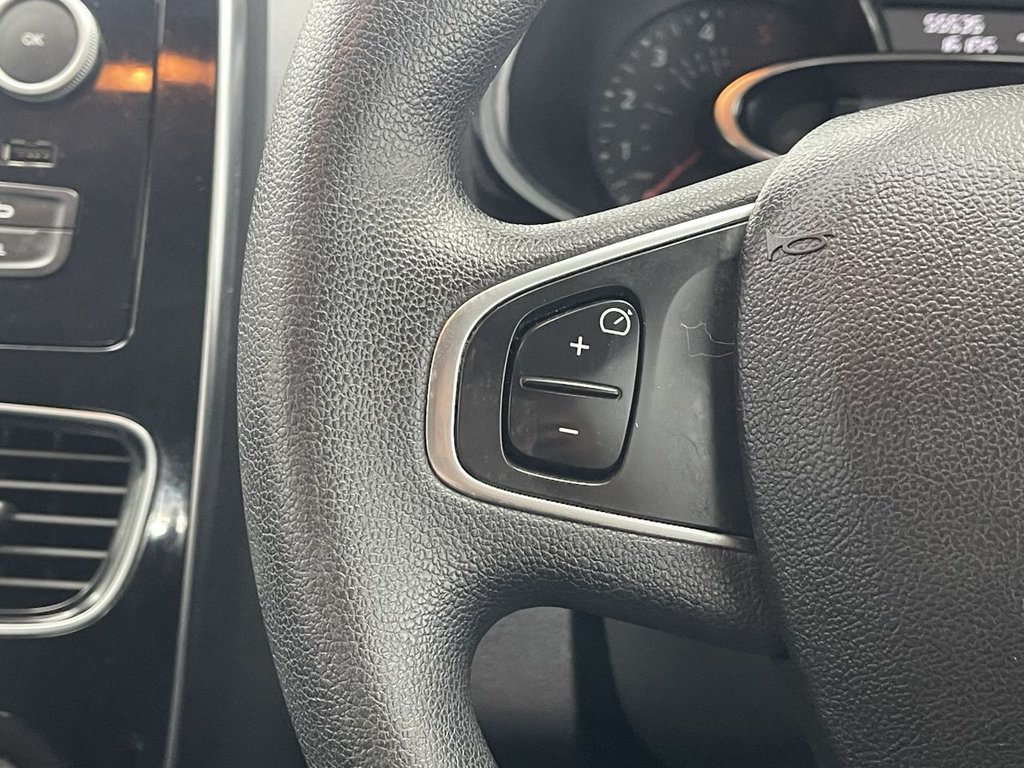 Used Renault Clio 2017 for sale - 77551863: Photo 23