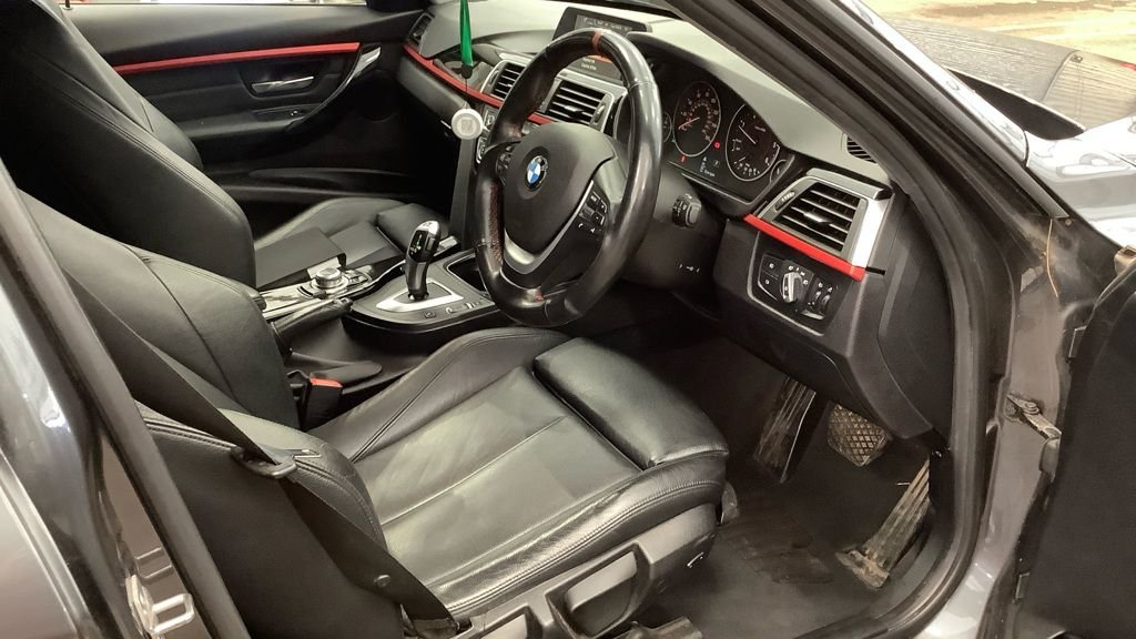 Used BMW 3 Series 2016 for sale - 77990913: Photo 2