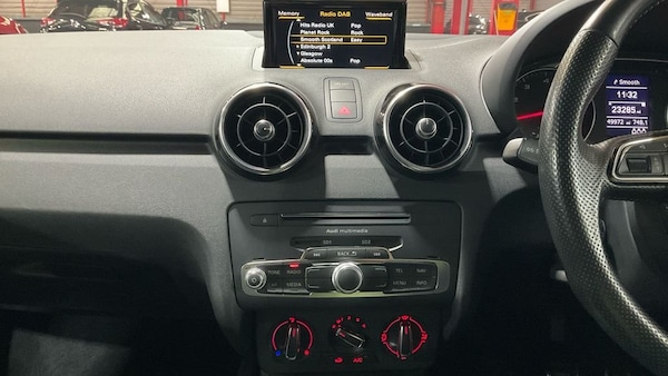 Used Audi A1 2018 for sale - 76185577: Photo 3