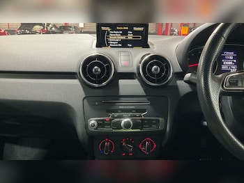 Used Audi A1 2018 for sale - 76185577: Photo 3