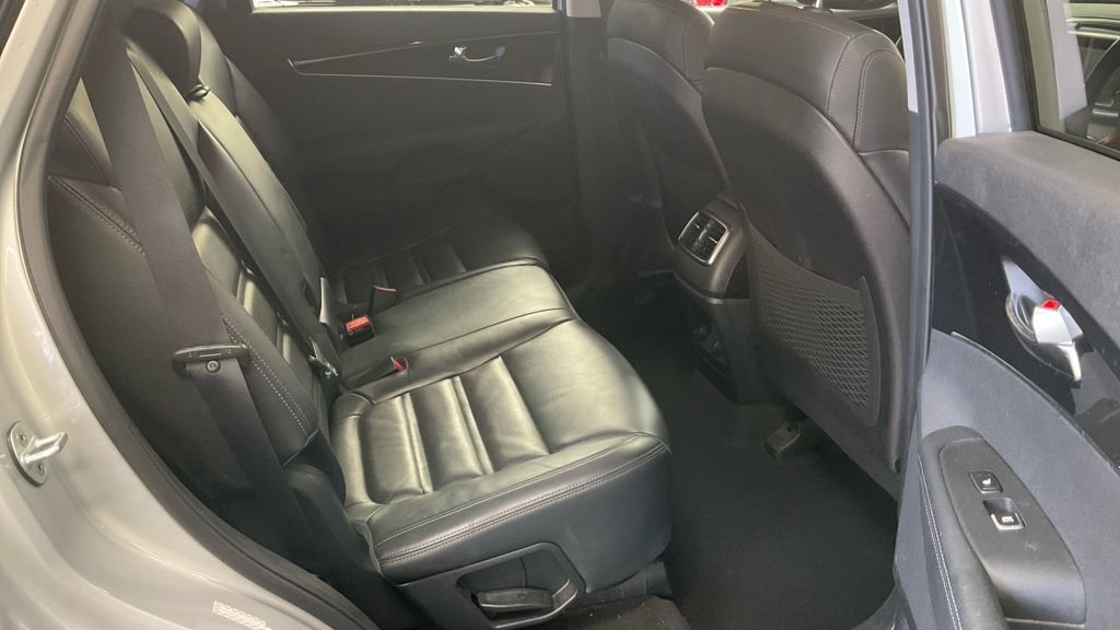 Used Kia Sorento 2017 for sale - 76429927: Photo 9