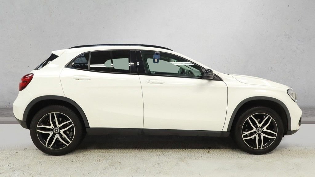 Used Mercedes-Benz GLA 2018 for sale - 76487047: Photo 8