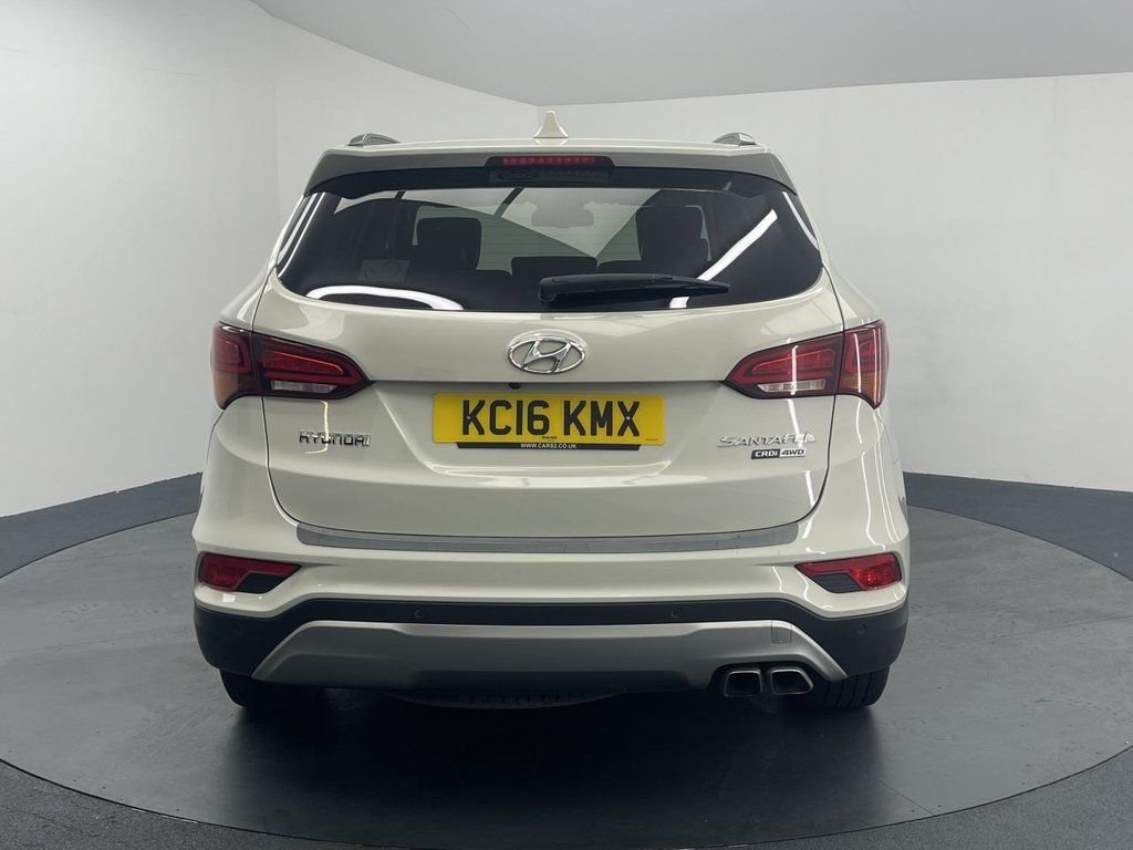 Used Hyundai Santa Fe 2016 for sale - 76569918: Photo 10