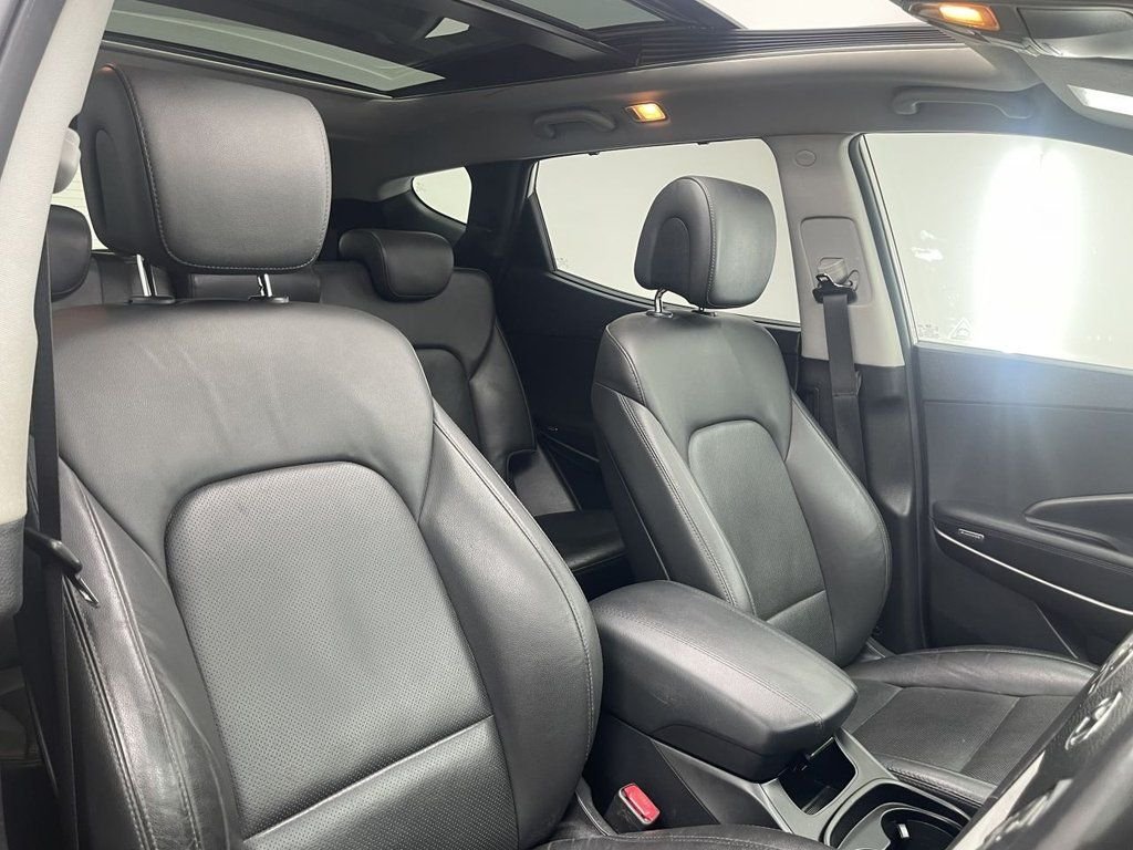 Used Hyundai Santa Fe 2016 for sale - 76569918: Photo 2