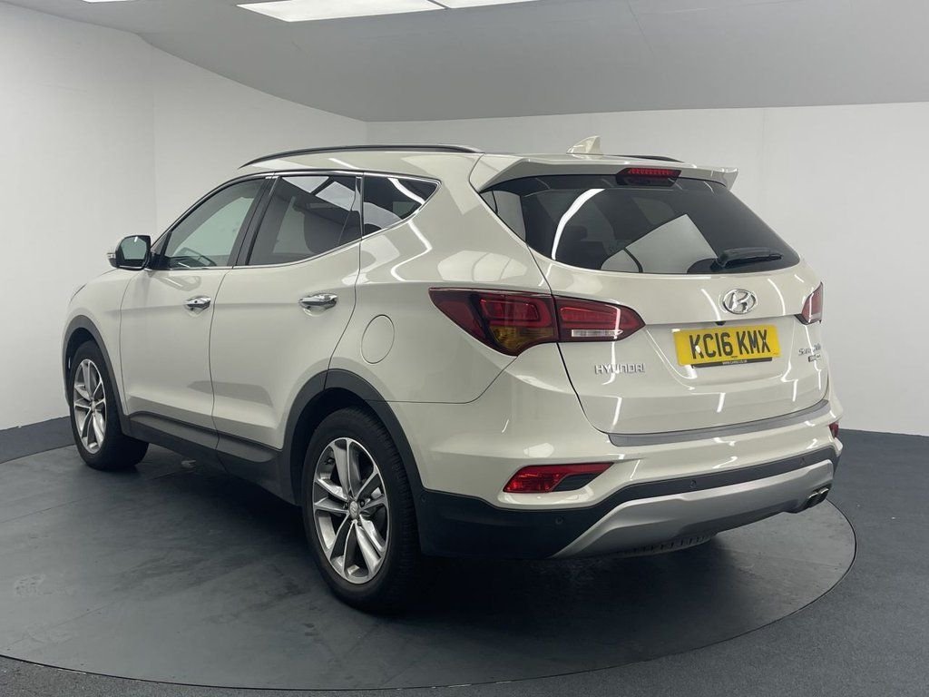 Used Hyundai Santa Fe 2016 for sale - 76569918: Photo 9