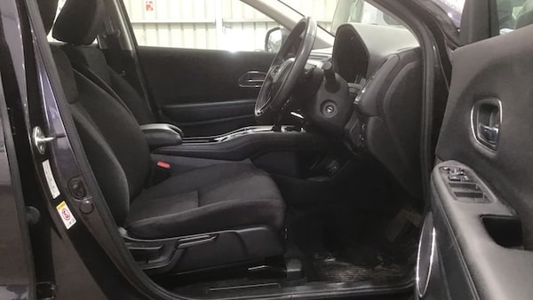 Used Honda HR-V 2018 for sale - 76185571: Photo 2