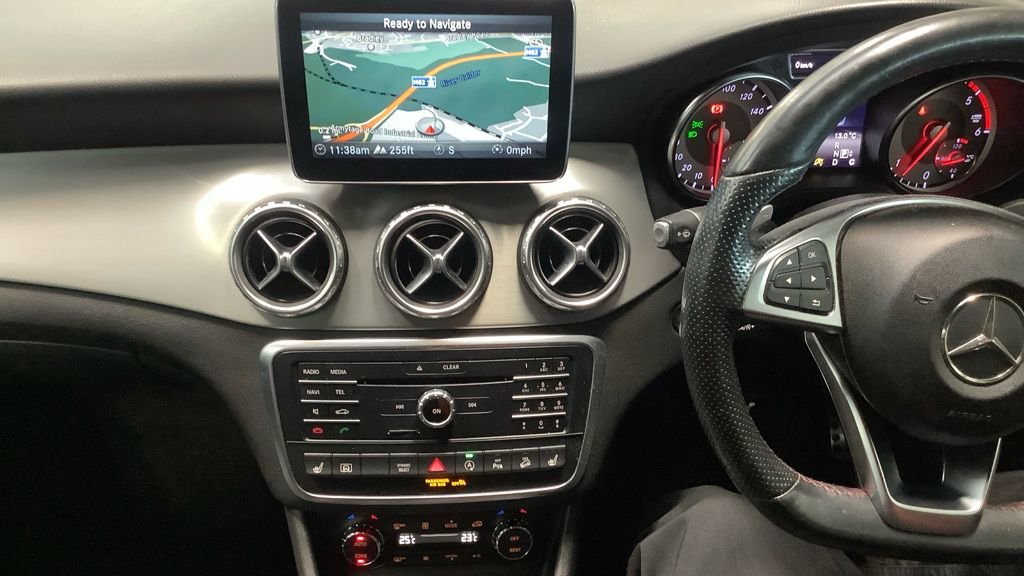 Used Mercedes-Benz GLA 2015 for sale - 76376222: Photo 3