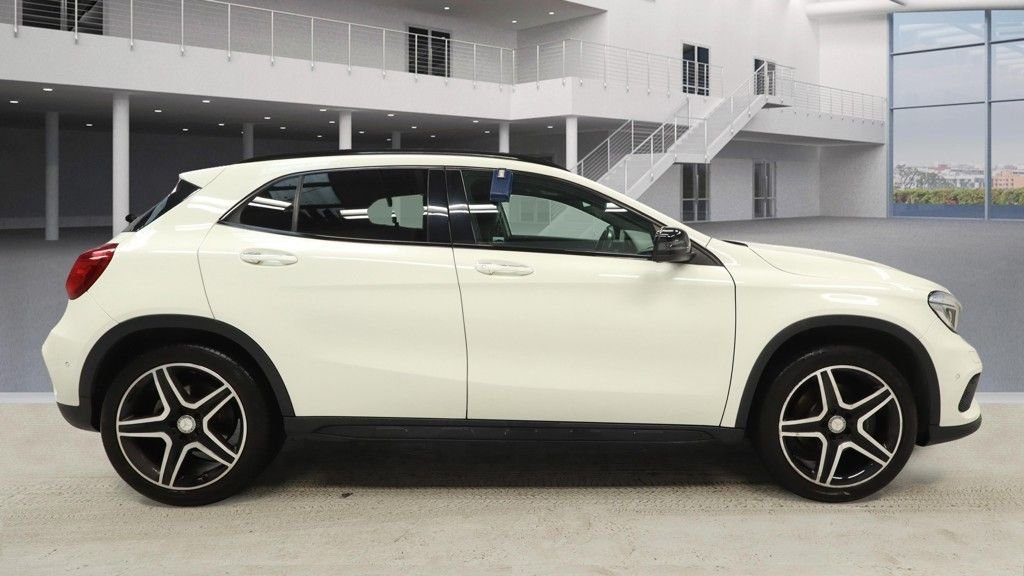 Used Mercedes-Benz GLA 2015 for sale - 76376222: Photo 8