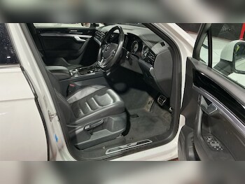 Used Volkswagen Touareg 2019 for sale - 77205332: Photo