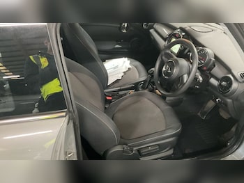 Used MINI Hatch 2017 for sale - 76486994: Photo