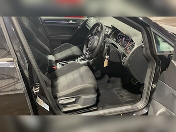 Used Volkswagen Golf 2017 for sale - 77293279: Photo