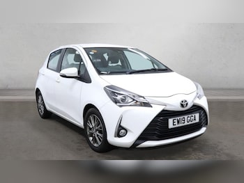 Used Toyota Yaris 2019 for sale - 77976288: Photo