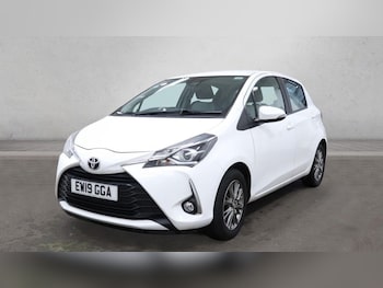 Used Toyota Yaris 2019 for sale - 77976288: Photo