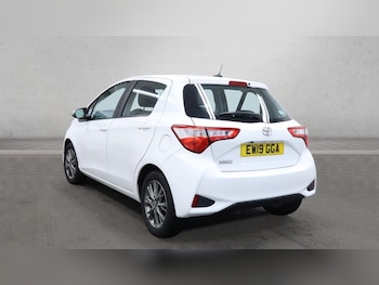 Used Toyota Yaris 2019 for sale - 77976288: Photo