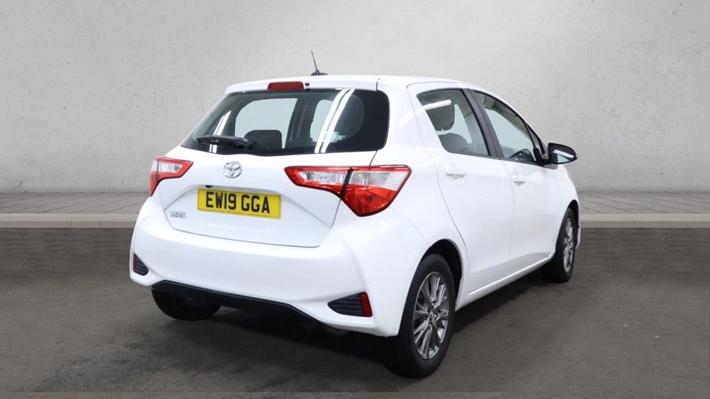 Used Toyota Yaris 2019 for sale - 77976288: Photo 4