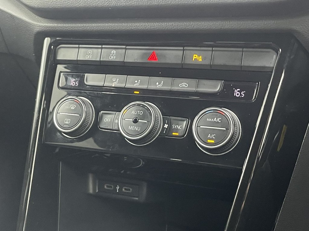Used Volkswagen T-Roc 2021 for sale - 76047899: Photo 33