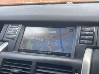 Used Land Rover Discovery Sport 2015 for sale - 74819982: Photo