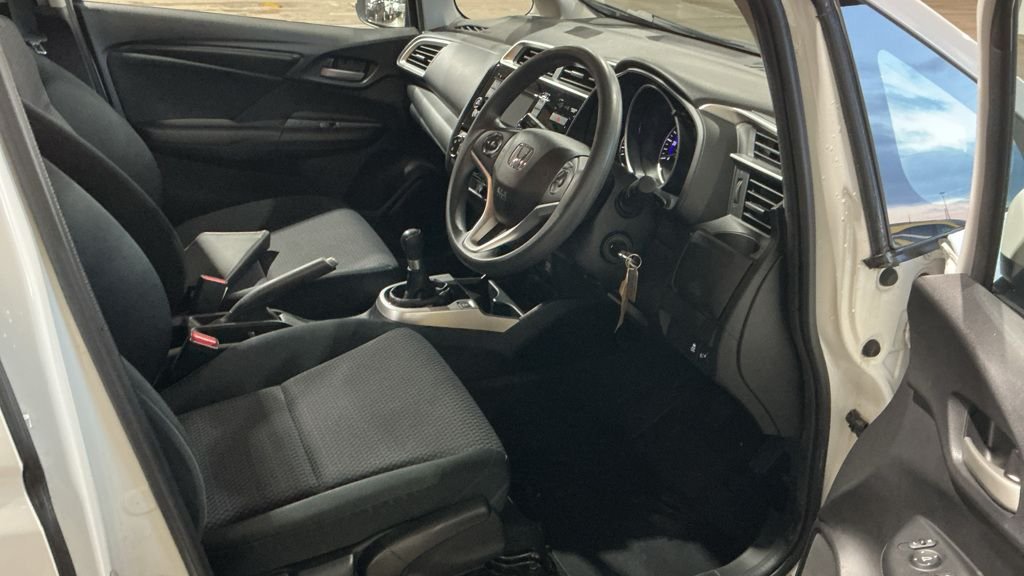 Used Honda Jazz 2018 for sale - 76731243: Photo 2