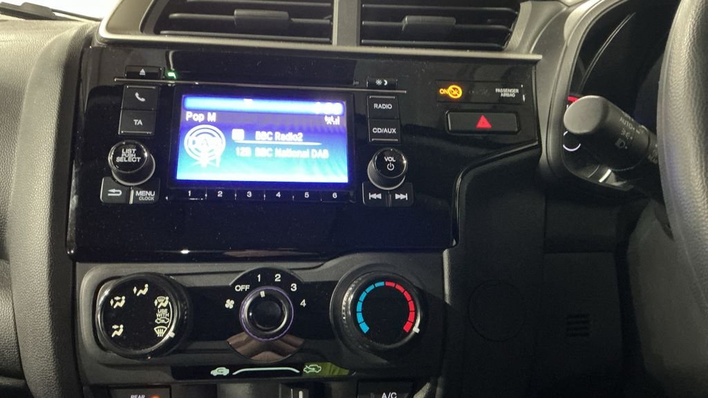 Used Honda Jazz 2018 for sale - 76731243: Photo 3