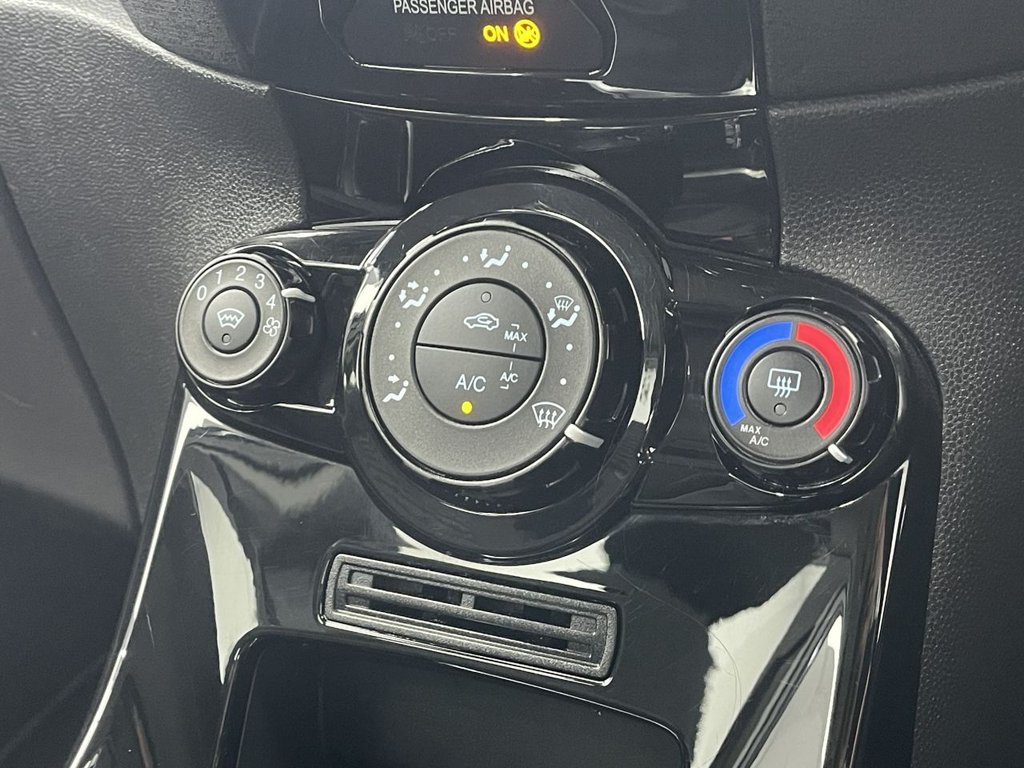 Used Ford Fiesta 2016 for sale - 76803777: Photo 31