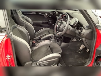 Used MINI Hatch 2019 for sale - 75515475: Photo