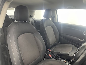 Used MINI Hatch 2018 for sale - 77276273: Photo