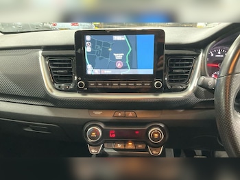 Used Kia Stonic 2021 for sale - 76574805: Photo