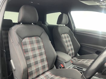 Used Volkswagen Golf 2018 for sale - 76313265: Photo